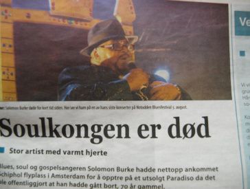Den 10.10.2010 gikk kongen av soul bort, bare to måneder etter en fantastisk konsert på Notodden.

(utsnitt: Utrop)
foto©Tove Andersson 