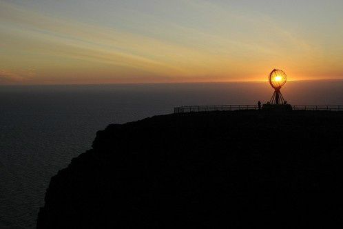 Nordkapp around Midnight
Photo: gek_at2000/Flickr